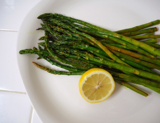 Lemony Turmeric Asparagus Recipe on Modern Stripes