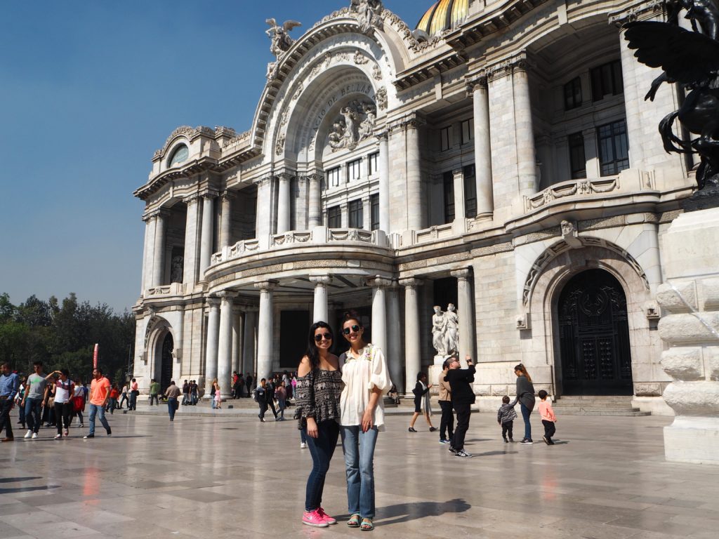 Palacio de Bellas Artes in Mexico City - Modern Stripes